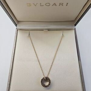 Bvlgari B.zero1 Necklace 18 kt Rose Gold Chain and Black Ceramic Pendant